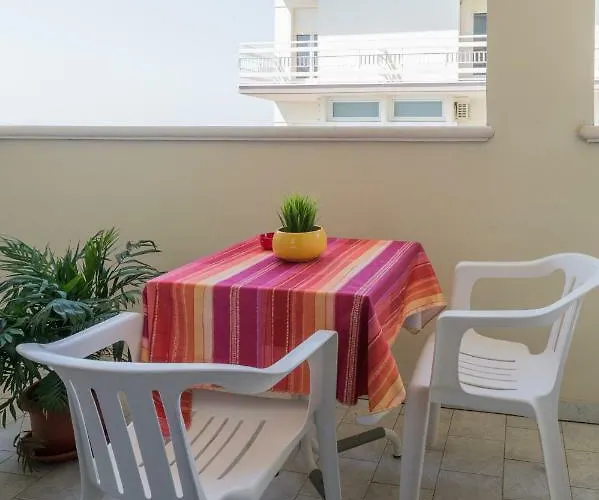 Baltic Apart-hotel Cattolica